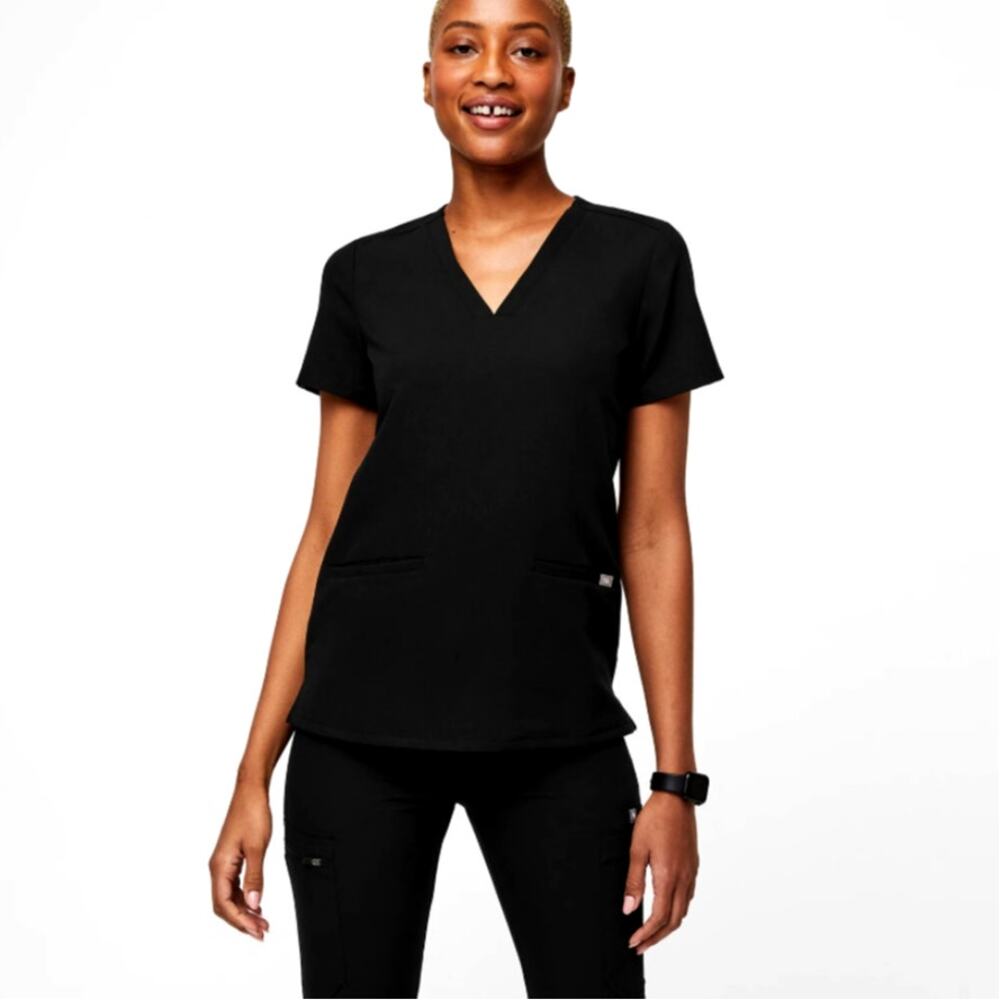Figs XS Casma Three Pocket Black Scrub Top Short Sleeve FW1100